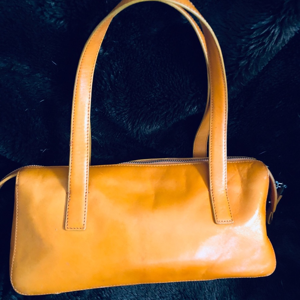 Monsac yellow tan bag 🌞🌻